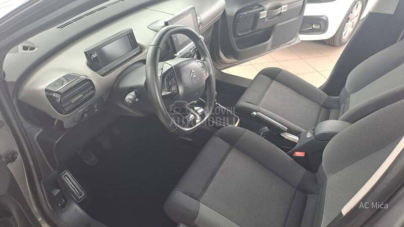 Citroen C4 Cactus 1.5 BLU NAV ALU LED