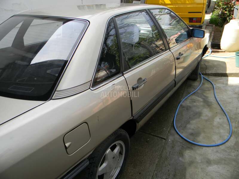 Audi 100 CC