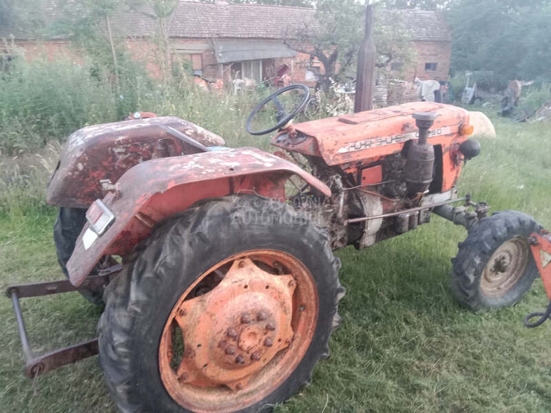 Ursus 335,ima papire