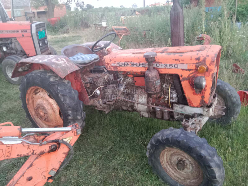 Ursus 335,ima papire