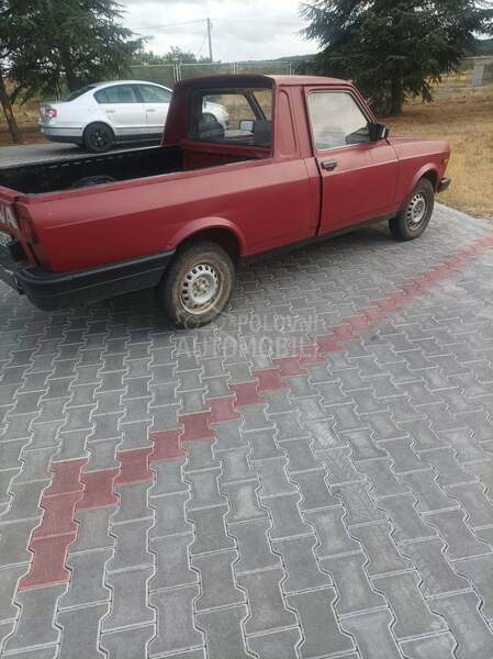 Zastava Poly 