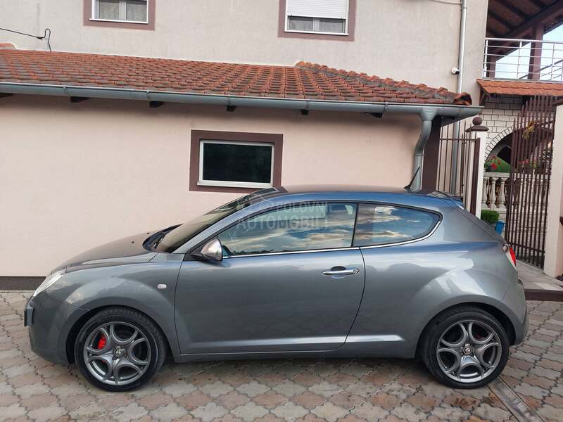 Alfa Romeo MiTo 1.3 mjt VEL. SERVIS