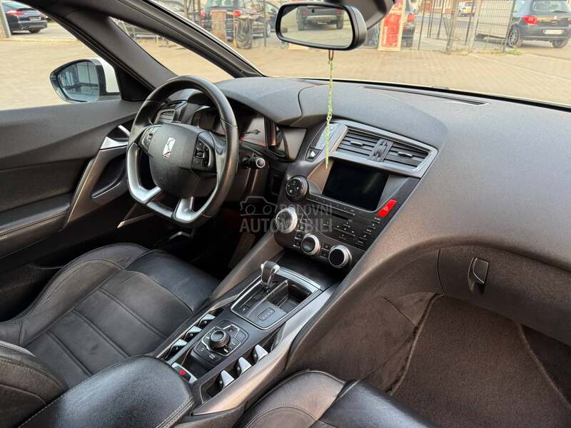 Citroen DS5 1.6e-hdi aut/p.a.n.o