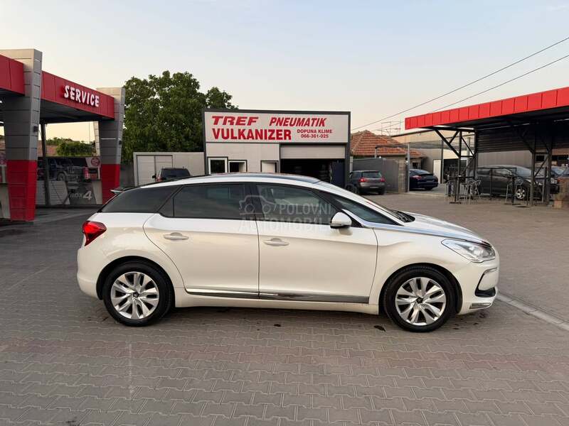 Citroen DS5 1.6e-hdi aut/p.a.n.o