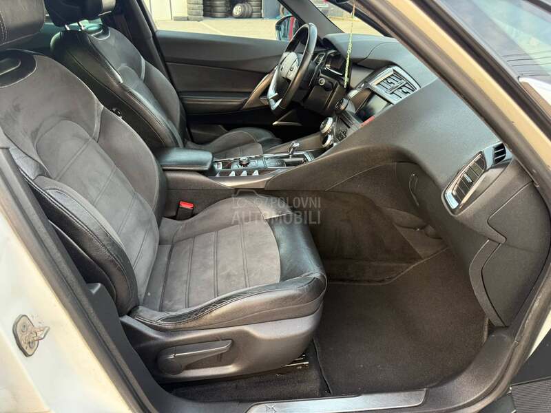 Citroen DS5 1.6e-hdi aut/p.a.n.o