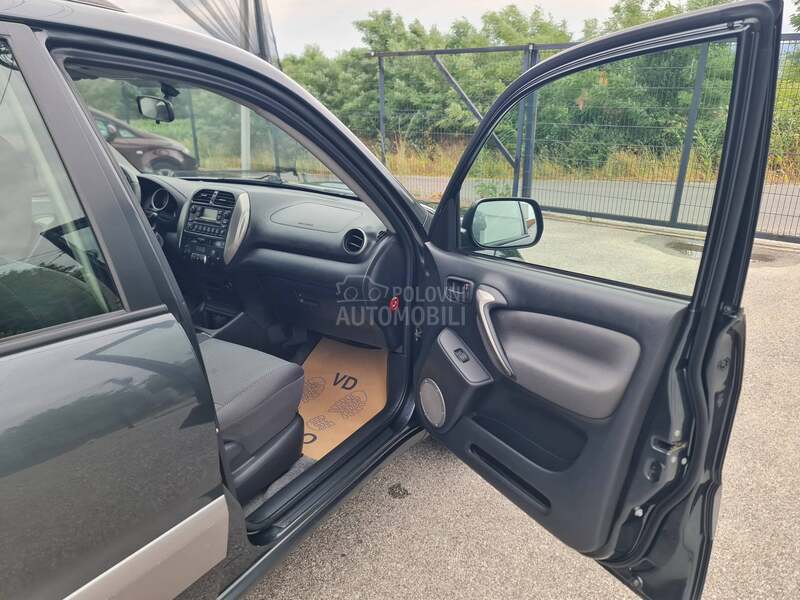 Toyota RAV 4 