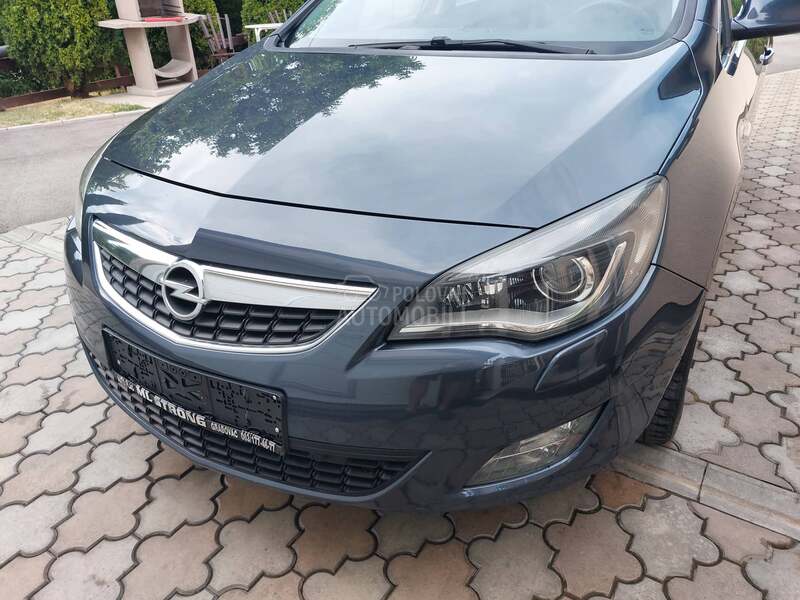 Opel Astra J 1.7 CDTI