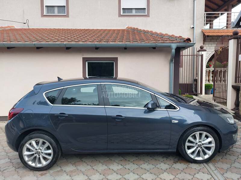 Opel Astra J 1.7 CDTI