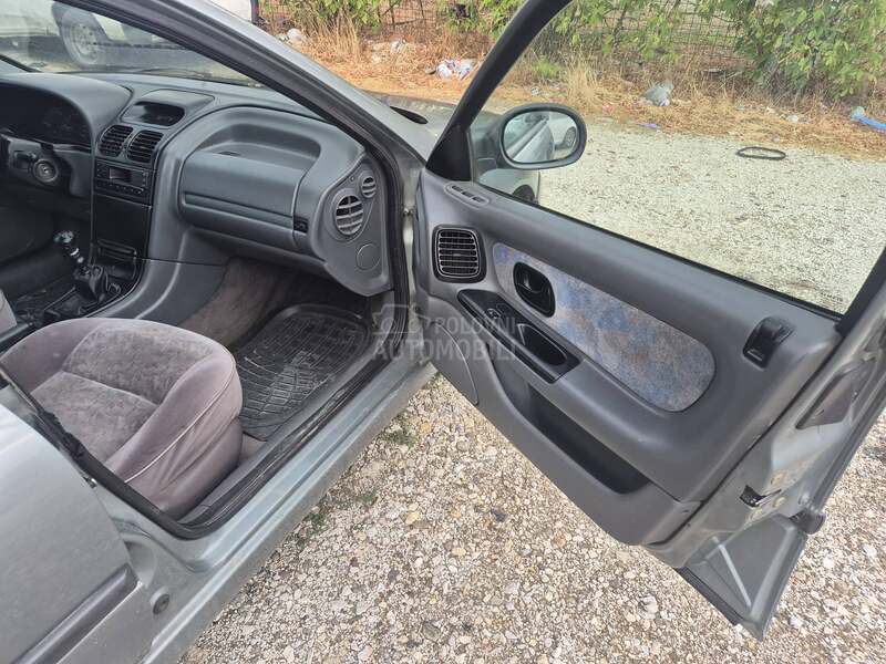 Renault Laguna 2.0
