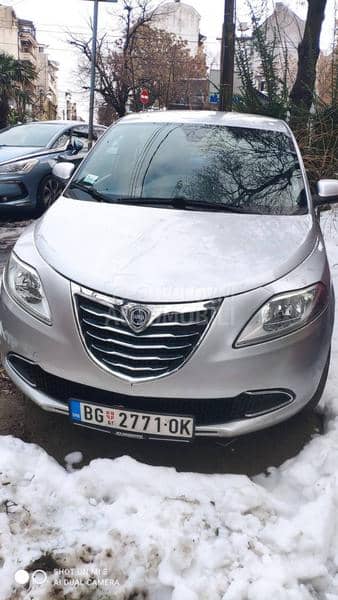 Lancia Ypsilon 