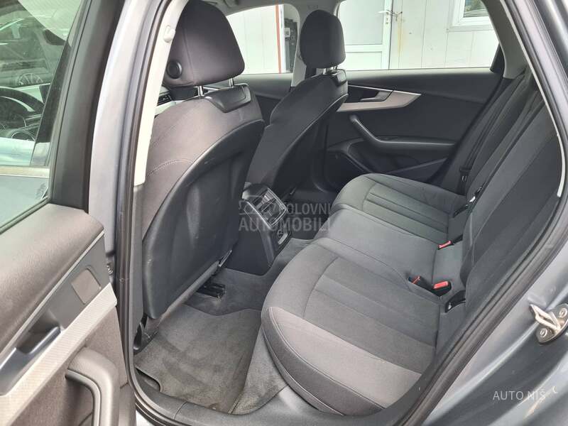 Audi A4 2.0 TDI PREMIUM