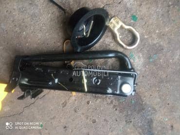 Dizalica kljuc i slepac za Ford 