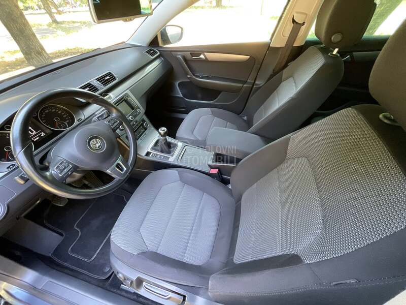 Volkswagen Passat B7 2.0 tdi highline