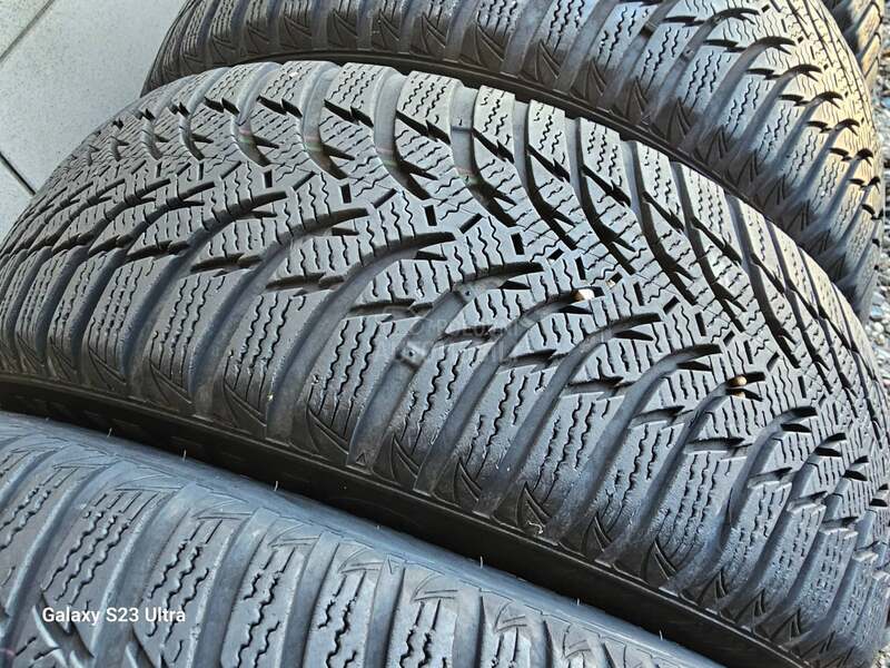 Kumho 205/60 R16 Zimska
