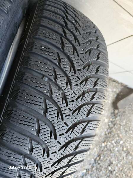 Kumho 205/60 R16 Zimska