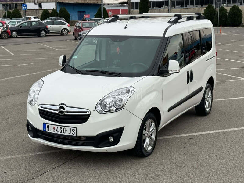 Opel Combo 2.0 CDTI 7 SED