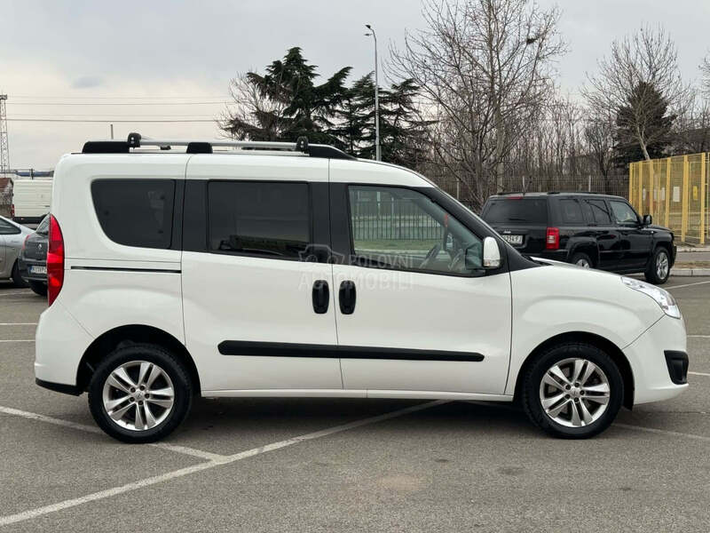 Opel Combo 2.0 CDTI 7 SED