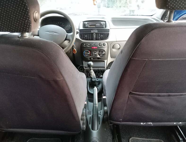 Fiat Punto HLX
