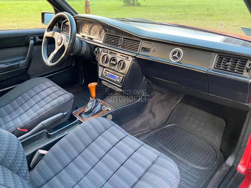 Mercedes Benz 190 