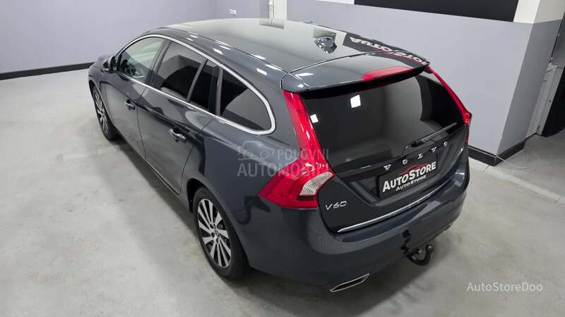 Volvo V60 2.4 Hybrid 25k reg