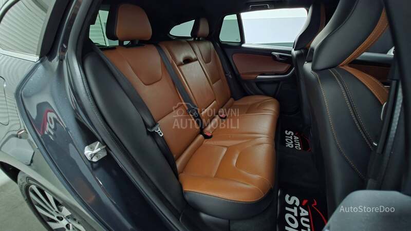 Volvo V60 2.4 Hybrid 25k reg