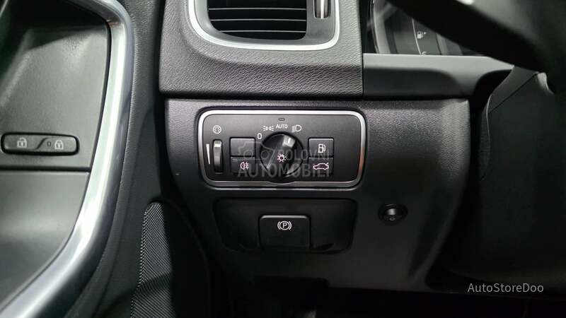 Volvo V60 2.4 Hybrid 25k reg