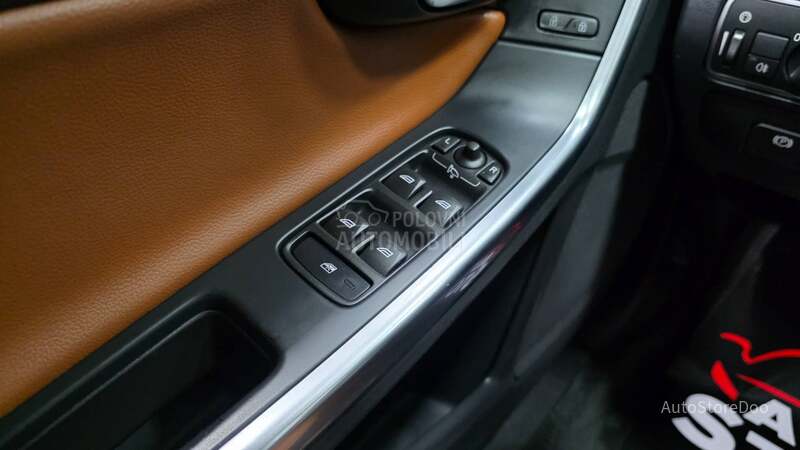 Volvo V60 2.4 Hybrid 25k reg