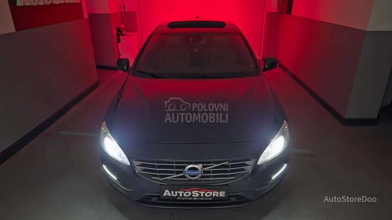 Volvo V60 2.4 Hybrid 25k reg