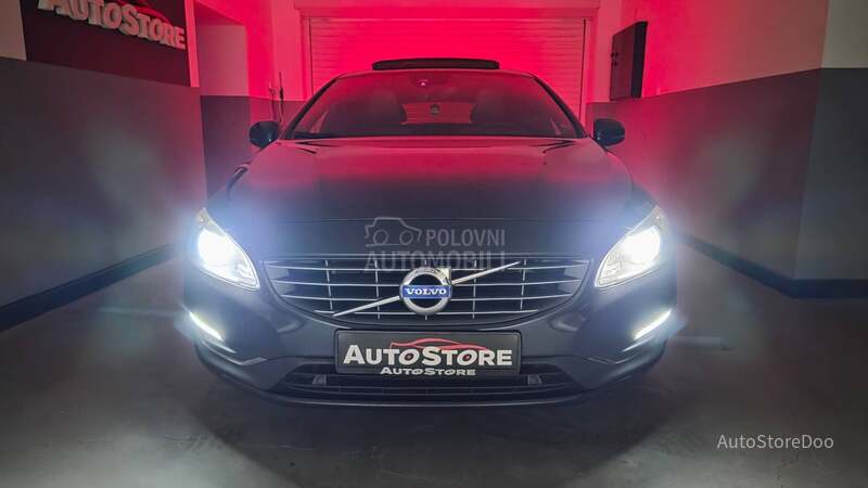Volvo V60 2.4 Hybrid 25k reg