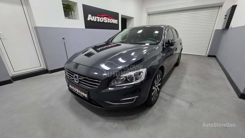 Volvo V60 2.4 Hybrid 25k reg