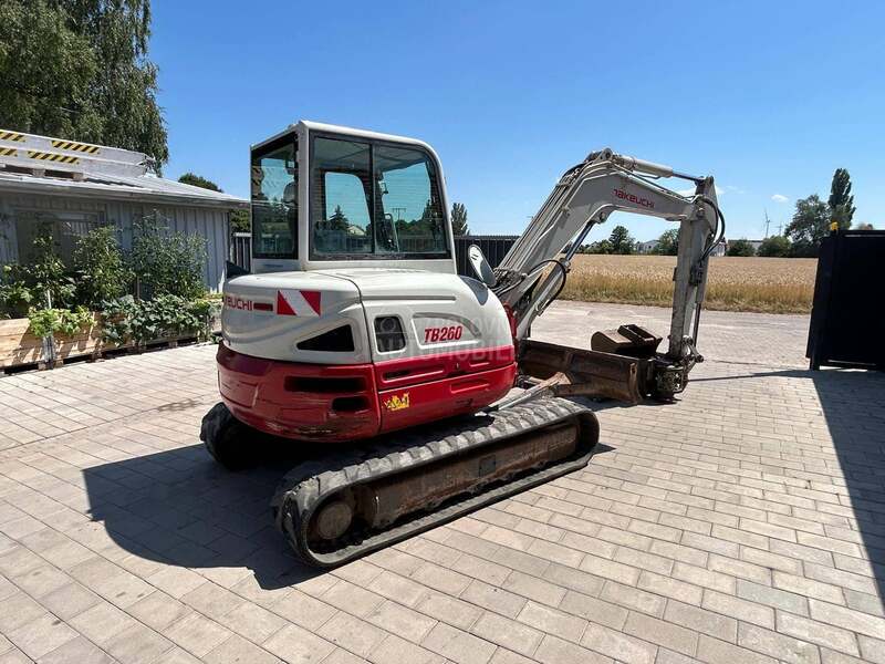 Takeuchi TB 260