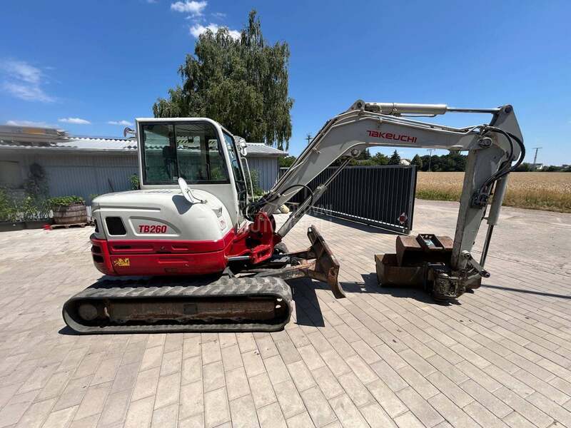 Takeuchi TB 260