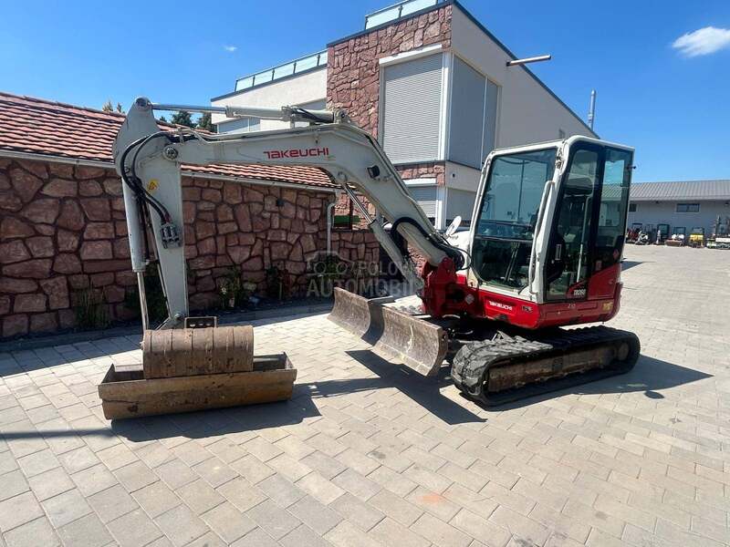 Takeuchi TB 260