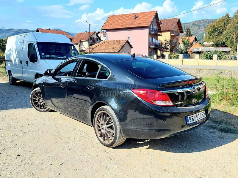 Opel Insignia OPC line
