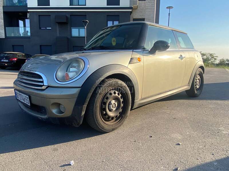 MINI One 