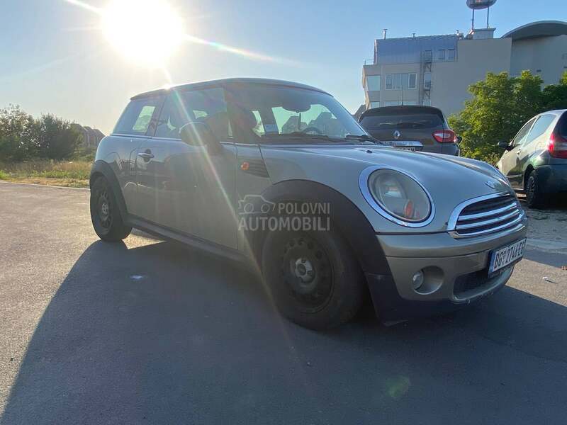 MINI One 