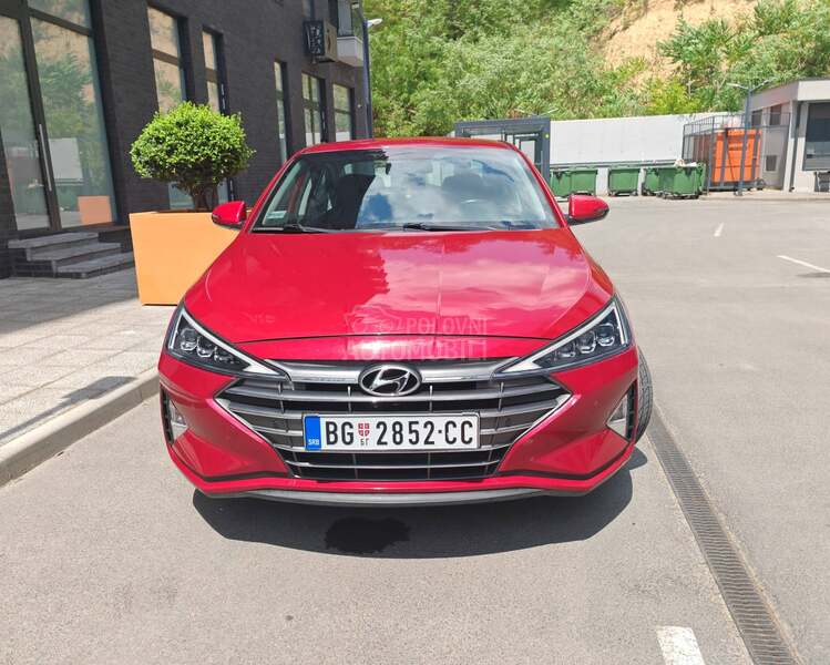 Hyundai Elantra 1.6 MPI Premium