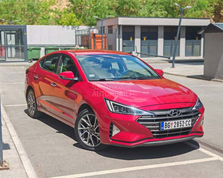 Hyundai Elantra 1.6 MPI Premium