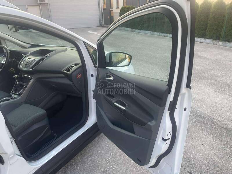 Ford C-Max 1.6 -  7 sedista