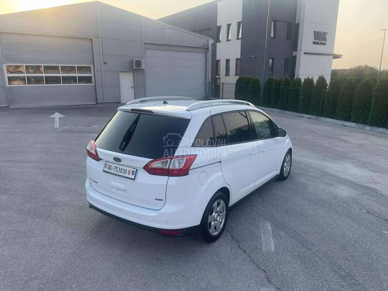 Ford C-Max 1.6 -  7 sedista