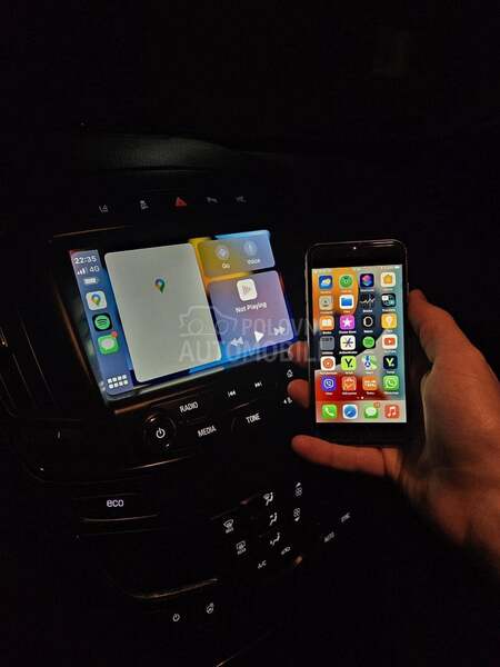 Adapter za wireless Carplay/AA