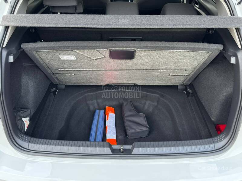 Volkswagen Golf 8 2.0TDI/STYLE