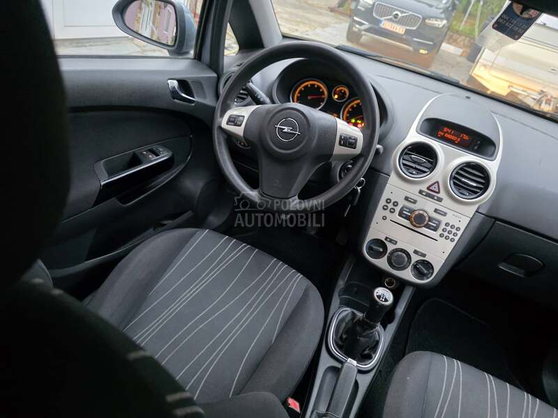 Opel Corsa D 1.2 Svajcarija