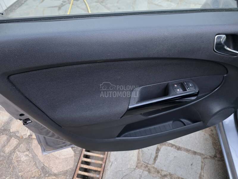Opel Corsa D 1.2 Svajcarija