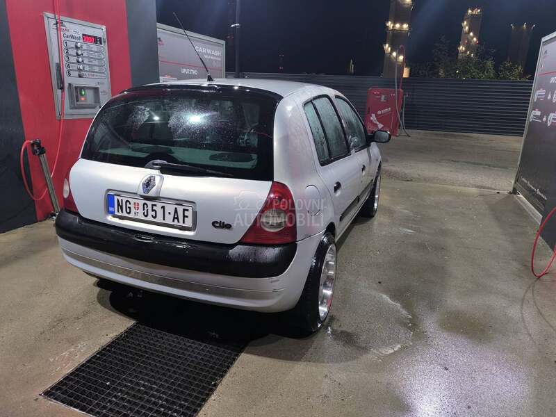 Renault Clio AUTHENTIQUE