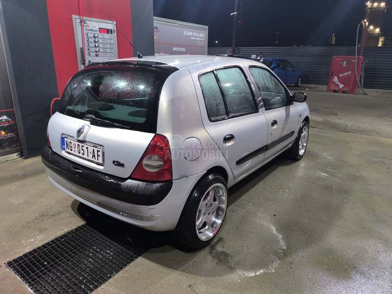 Renault Clio AUTHENTIQUE