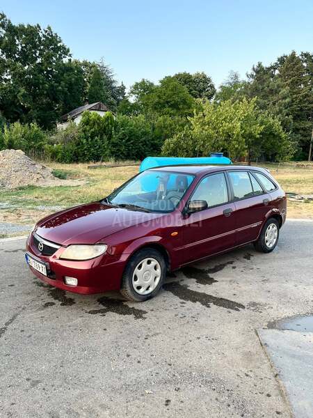 Mazda 323 