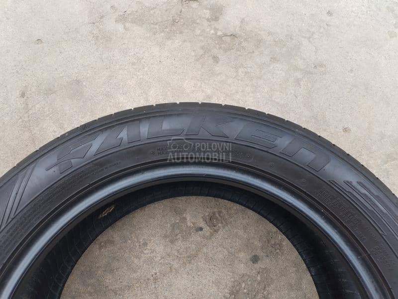 Falken 215/55 R17 Letnja