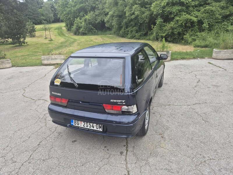 Suzuki Swift 1.0