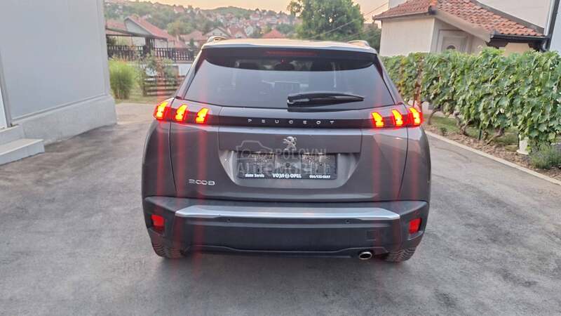 Peugeot 2008 Allure Aut.